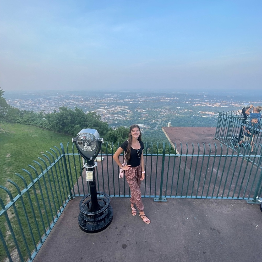 Meet your Posher, Sloane